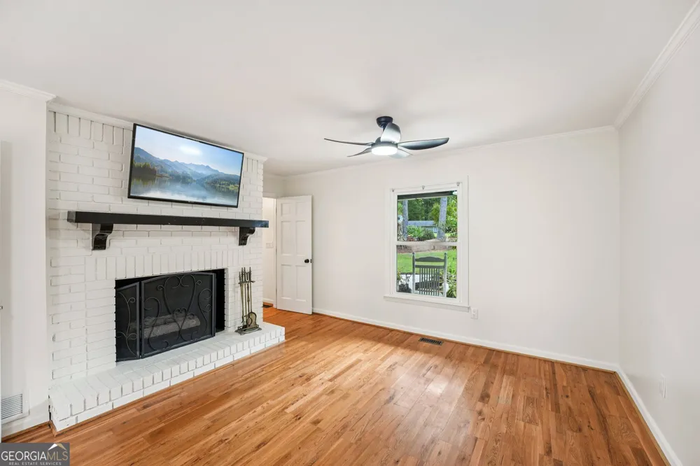 524 Golfview Dr Peachtree City, GA 30269