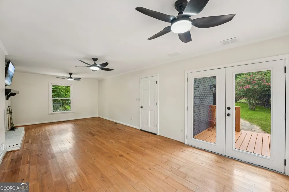 524 Golfview Dr Peachtree City, GA 30269