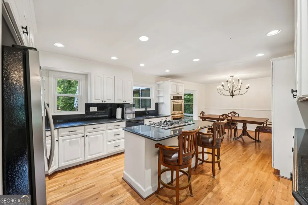 524 Golfview Dr Peachtree City, GA 30269