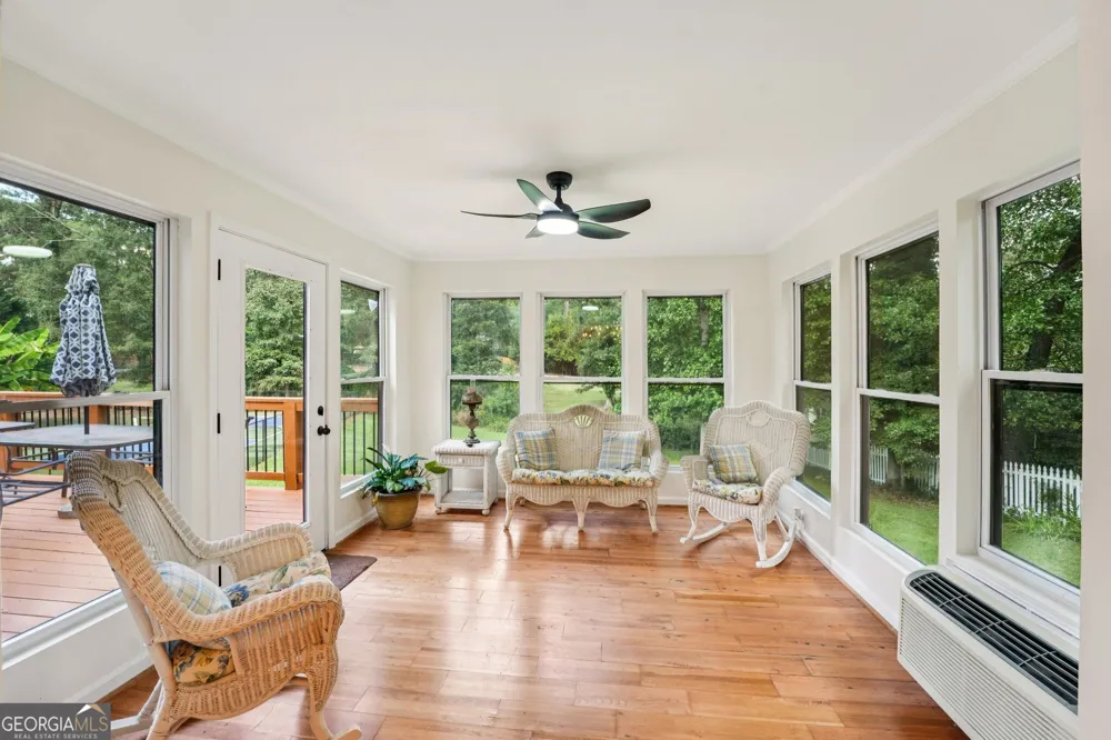 524 Golfview Dr Peachtree City, GA 30269