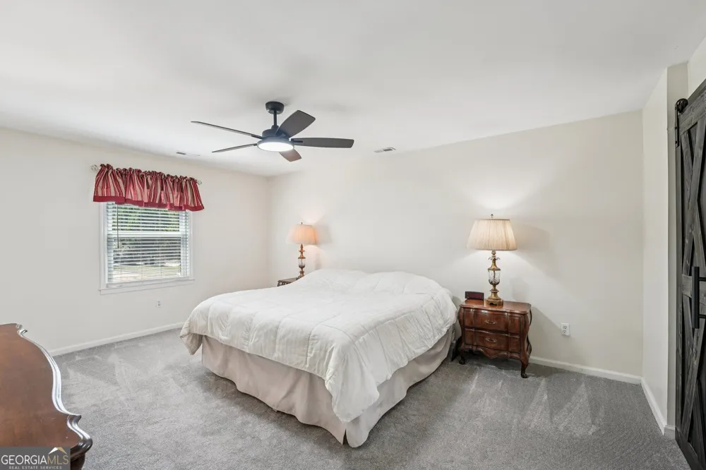 524 Golfview Dr Peachtree City, GA 30269