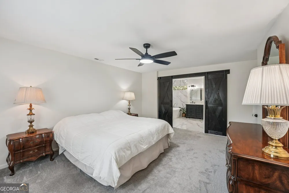 524 Golfview Dr Peachtree City, GA 30269