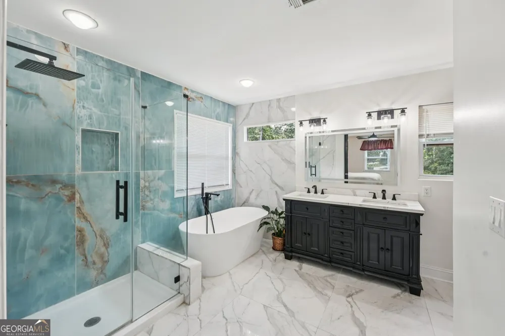 524 Golfview Dr Peachtree City, GA 30269