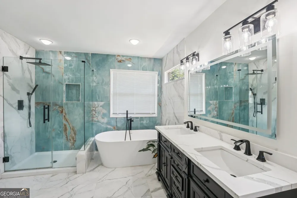 524 Golfview Dr Peachtree City, GA 30269