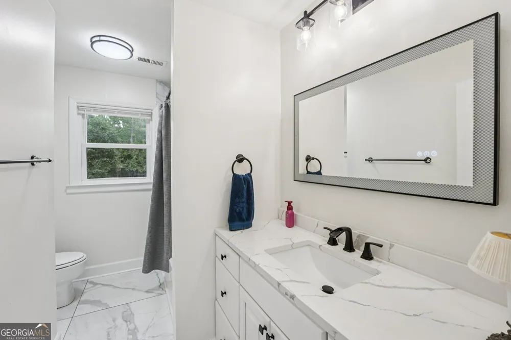 524 Golfview Dr Peachtree City, GA 30269