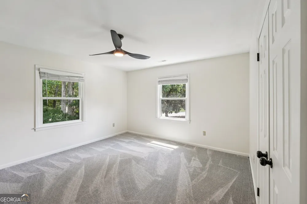 524 Golfview Dr Peachtree City, GA 30269
