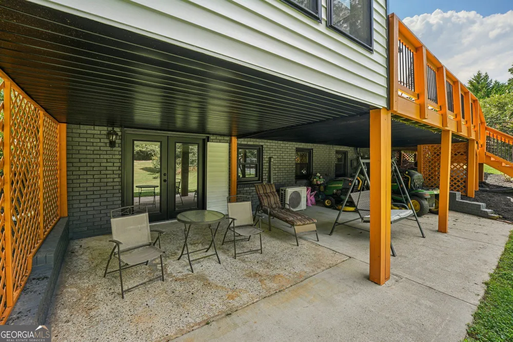 524 Golfview Dr Peachtree City, GA 30269