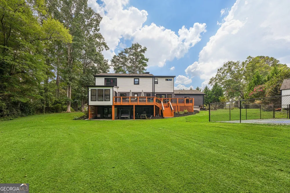 524 Golfview Dr Peachtree City, GA 30269