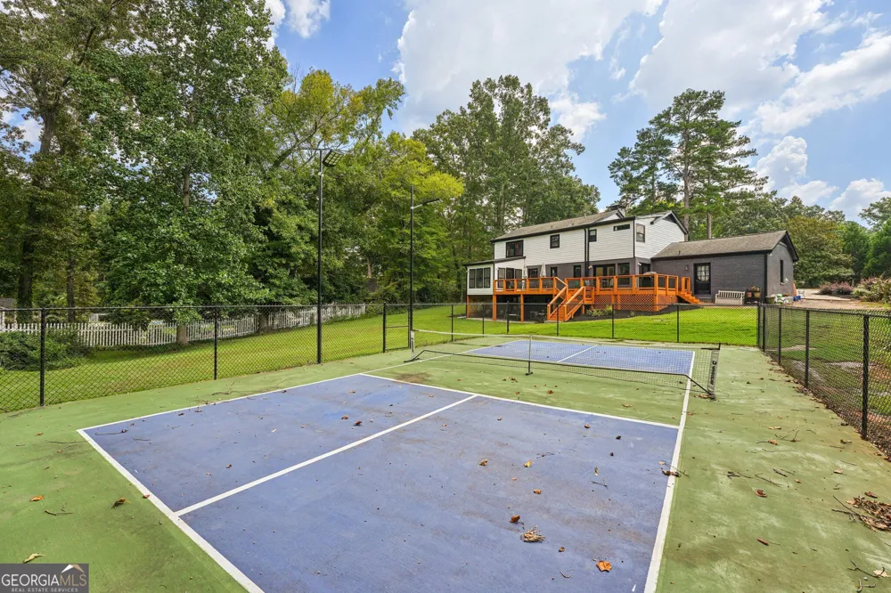 524 Golfview Dr Peachtree City, GA 30269