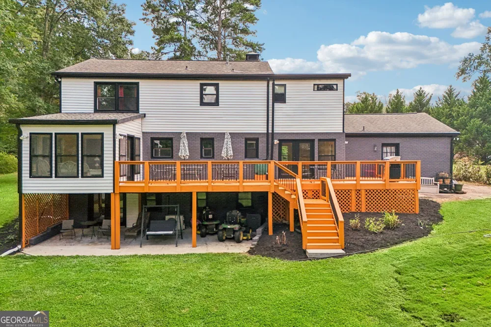 524 Golfview Dr Peachtree City, GA 30269