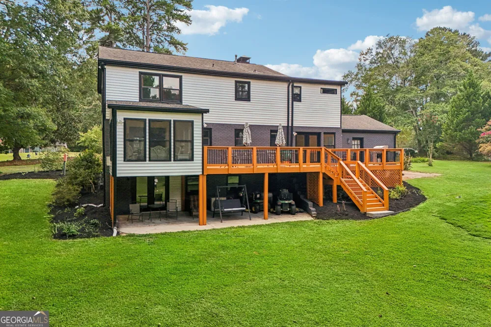 524 Golfview Dr Peachtree City, GA 30269