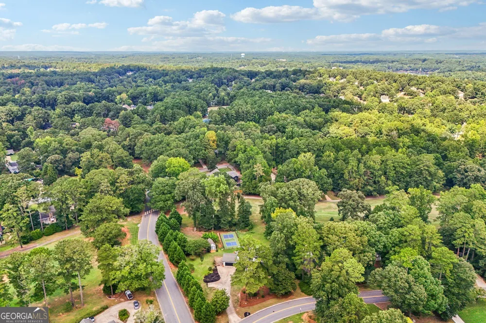 524 Golfview Dr Peachtree City, GA 30269