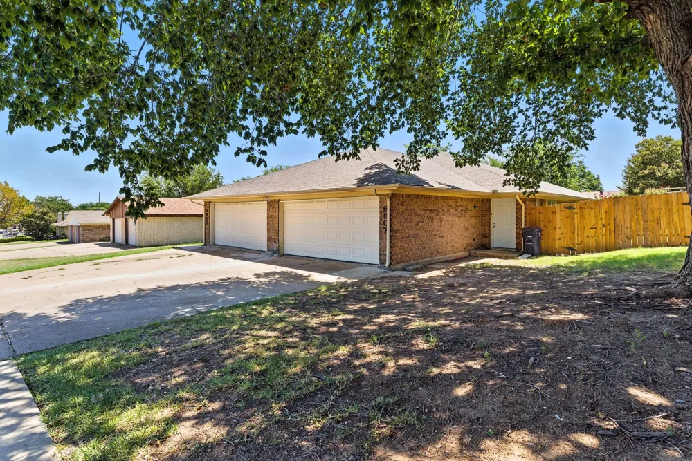 6905 W Cleburne Road Fort Worth, TX 76133