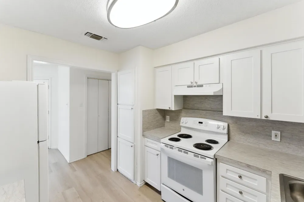 6905 W Cleburne Road Fort Worth, TX 76133