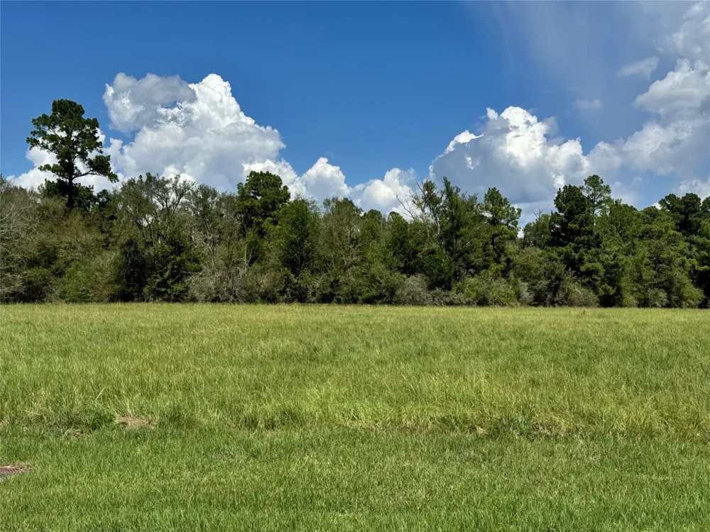 4 Westlake Road Trinity, TX 75862