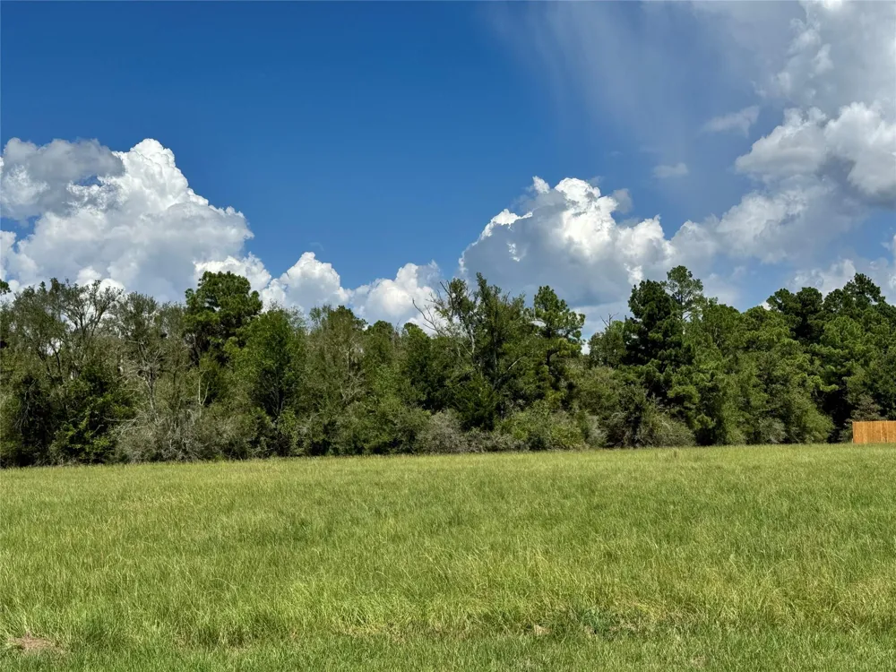 4 Westlake Road Trinity, TX 75862