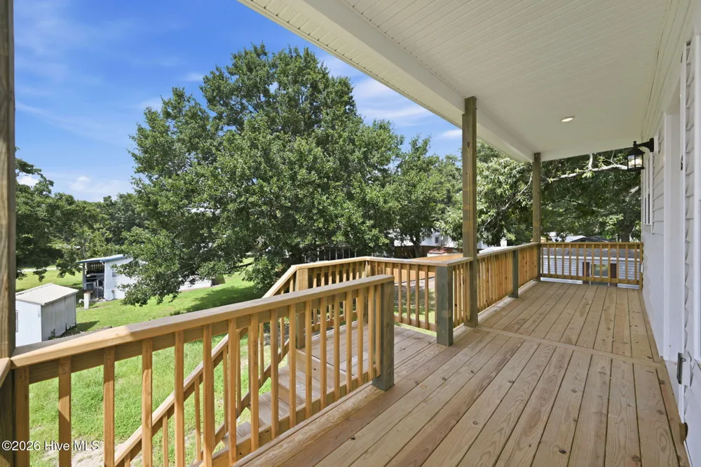 751 Driftwood Drive Hampstead, NC 28443
