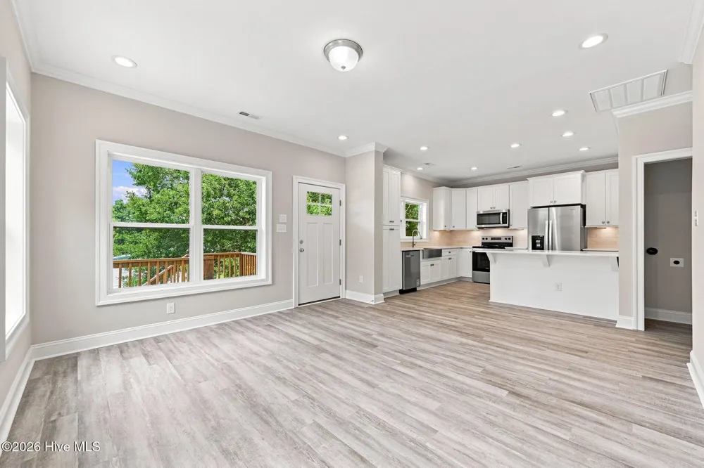 751 Driftwood Drive Hampstead, NC 28443