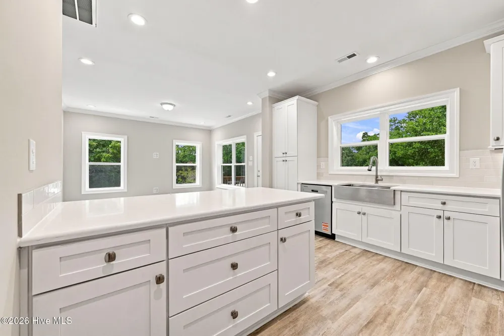751 Driftwood Drive Hampstead, NC 28443