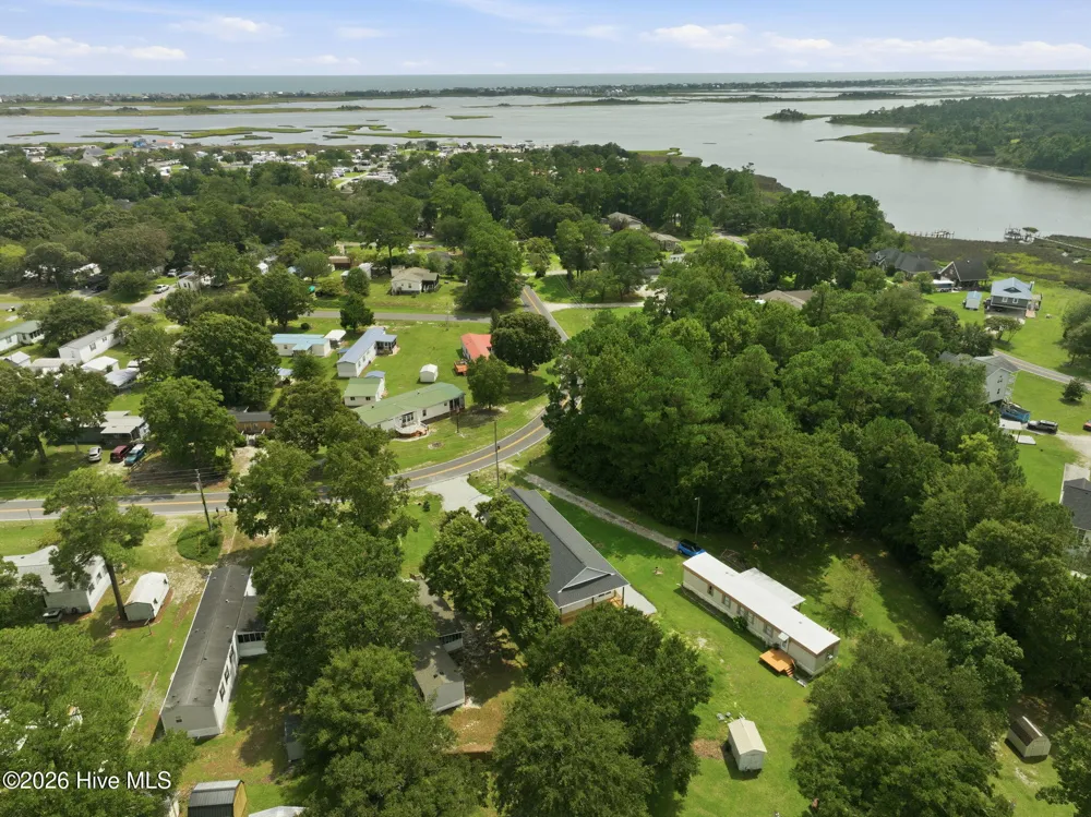 751 Driftwood Drive Hampstead, NC 28443