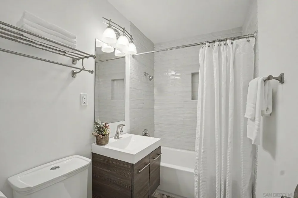 3503 Udall San Diego, CA 92106