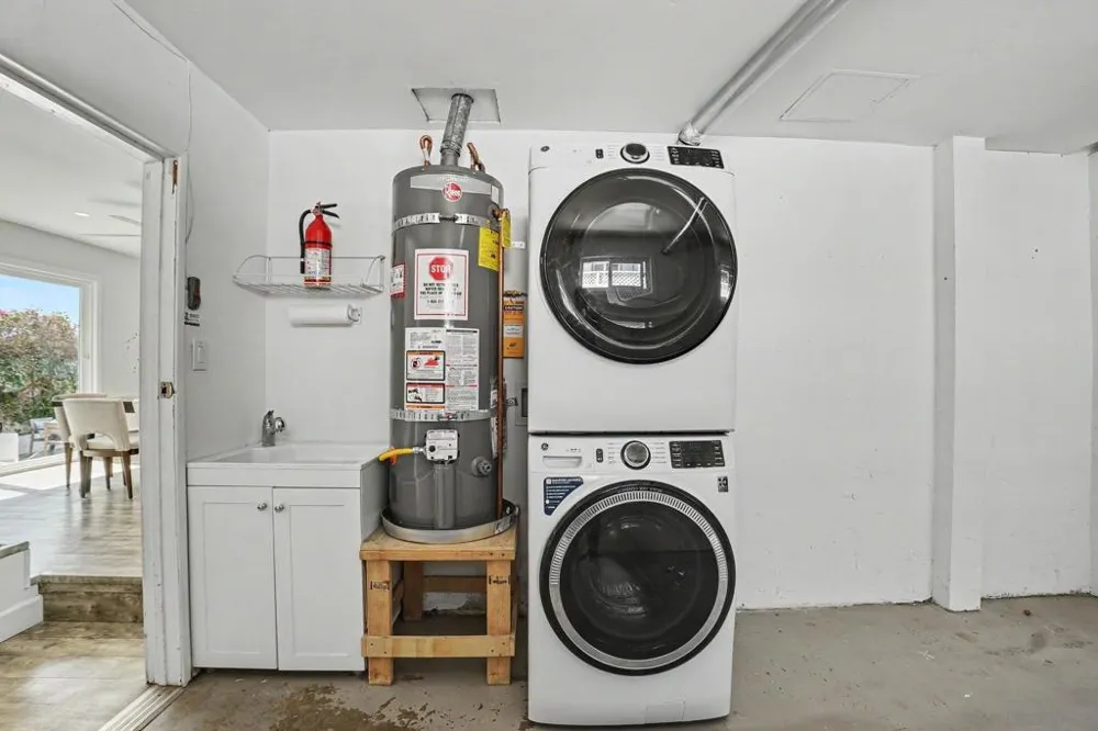3503 Udall San Diego, CA 92106