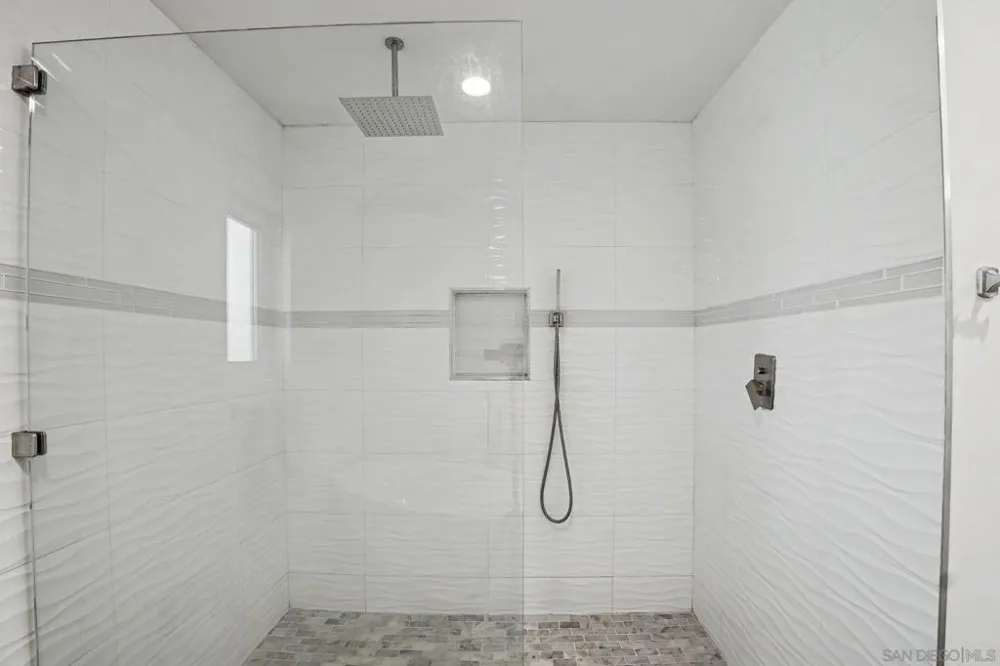 3503 Udall San Diego, CA 92106
