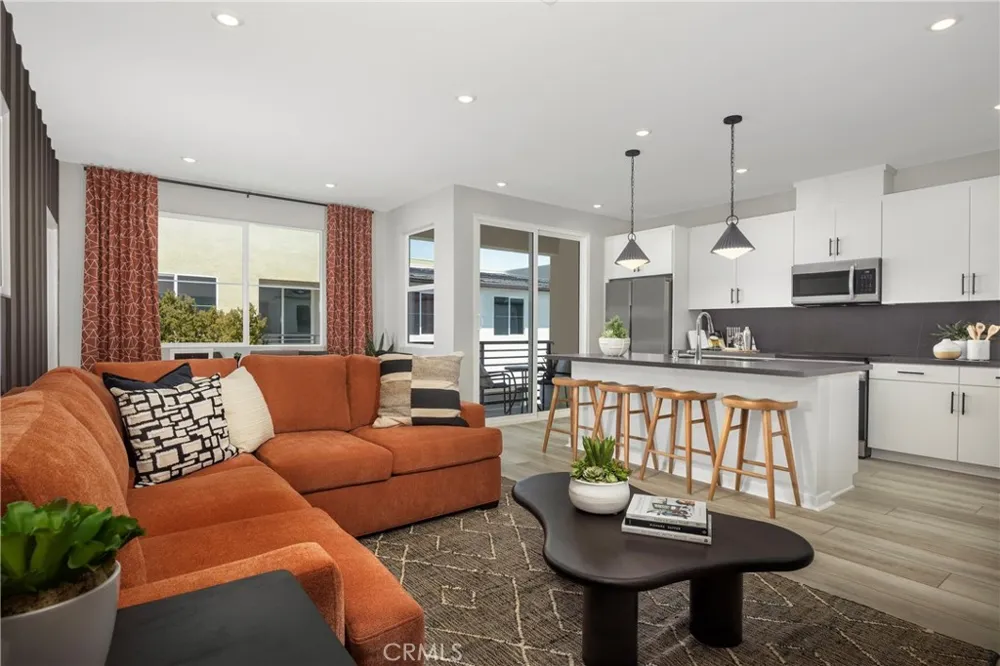 3681 W S. Eichler Paseo #3 Ontario, CA 91761