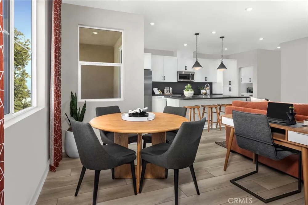3681 W S. Eichler Paseo #3 Ontario, CA 91761