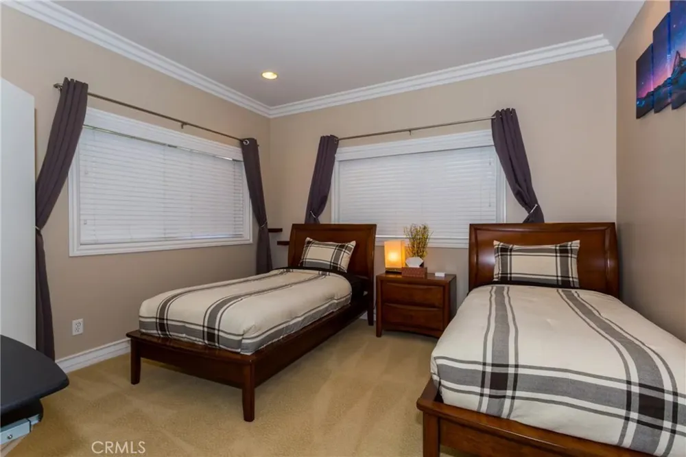 12108 S La Cienega Hawthorne, CA 90250