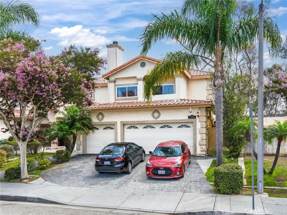 12108 S La Cienega Hawthorne, CA 90250