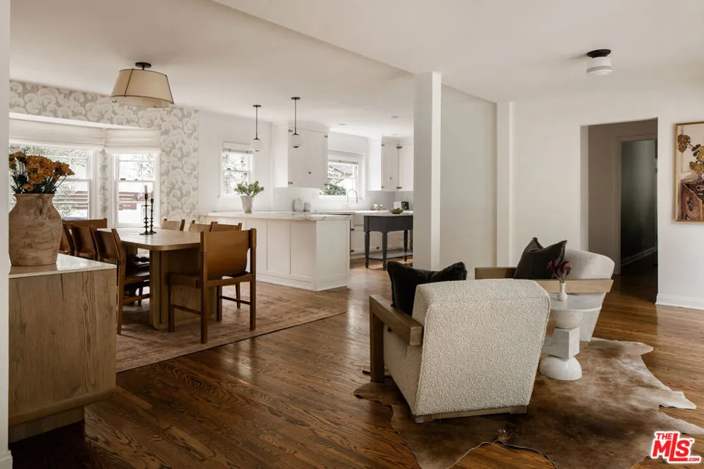 2845 Beachwood Drive Los Angeles, CA 90068