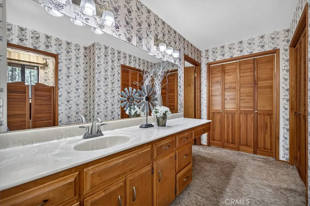 14915 Humbug Magalia, CA 95954