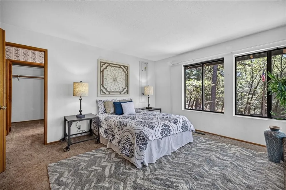 14915 Humbug Magalia, CA 95954