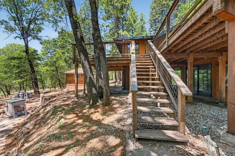 14915 Humbug Magalia, CA 95954