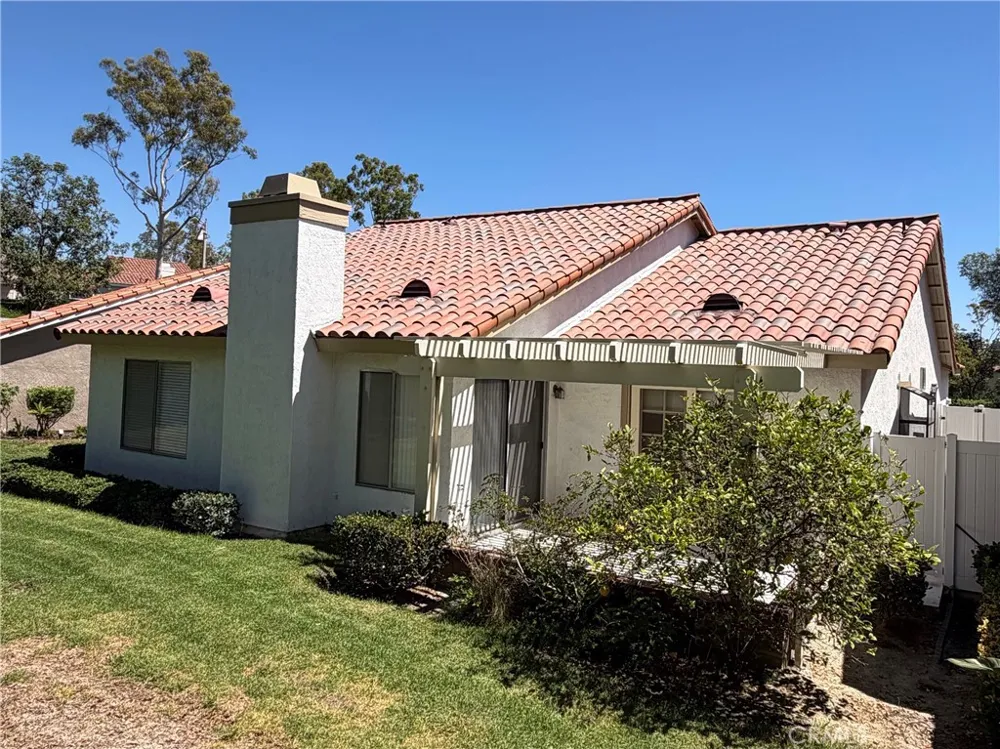 23475 Ribalta Mission Viejo, CA 92692