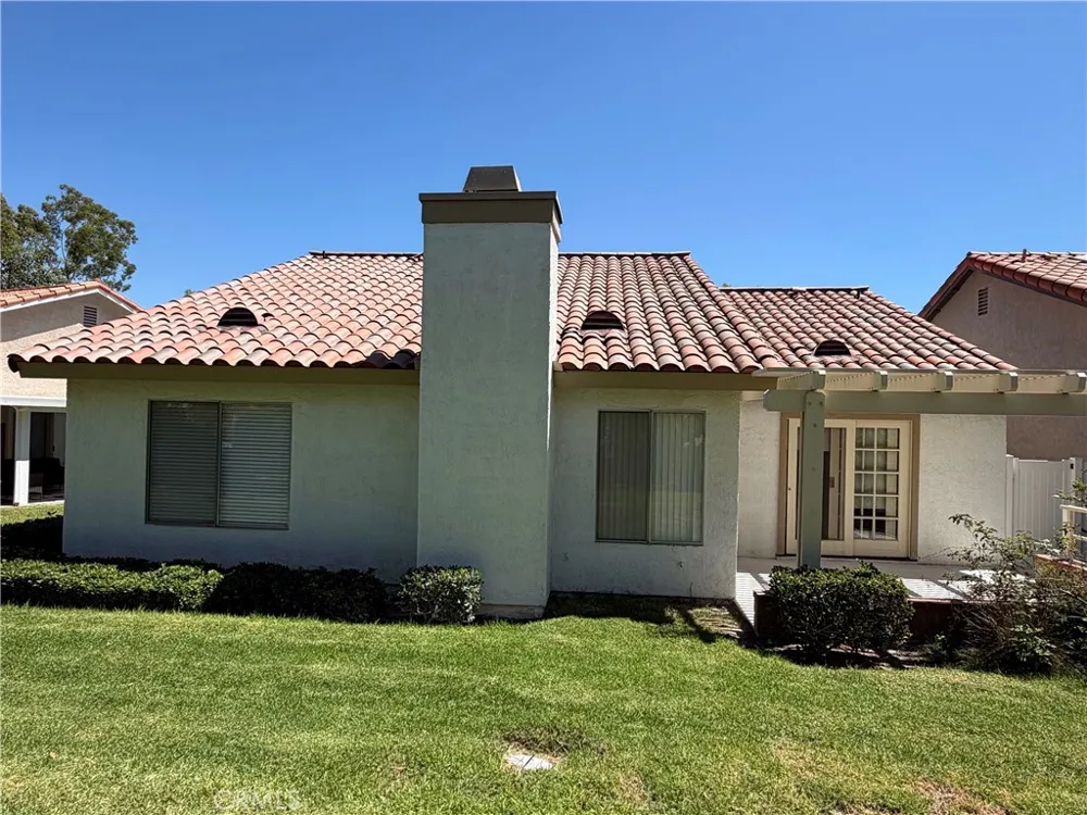 23475 Ribalta Mission Viejo, CA 92692