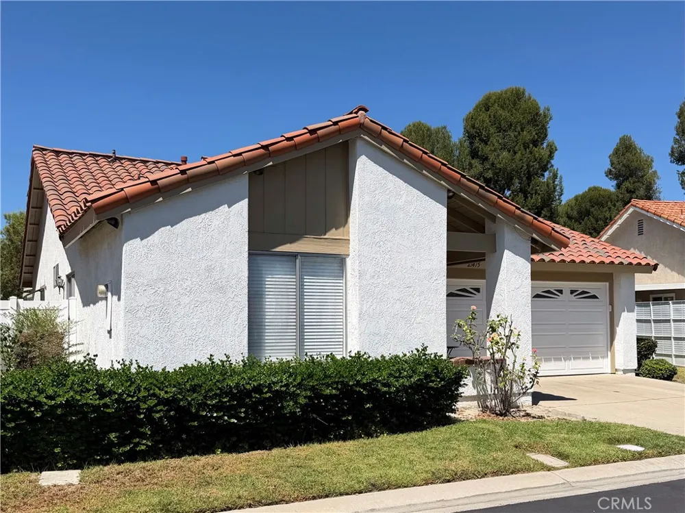 23475 Ribalta Mission Viejo, CA 92692