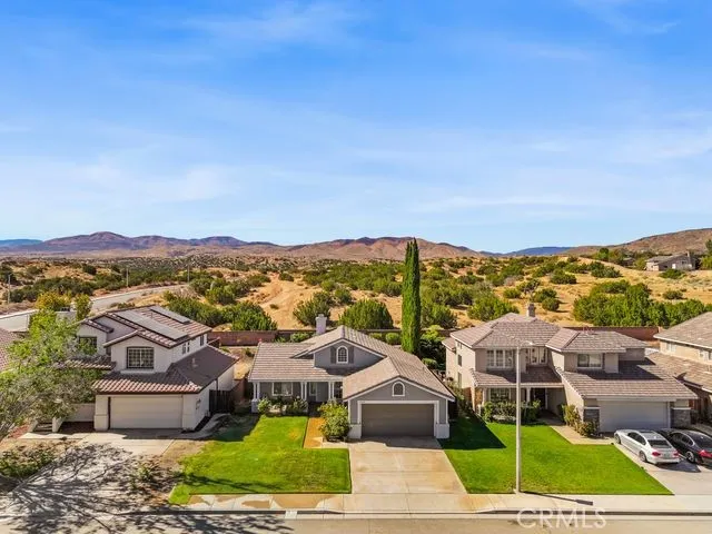 1932 Shamrock Avenue Palmdale, CA 93550