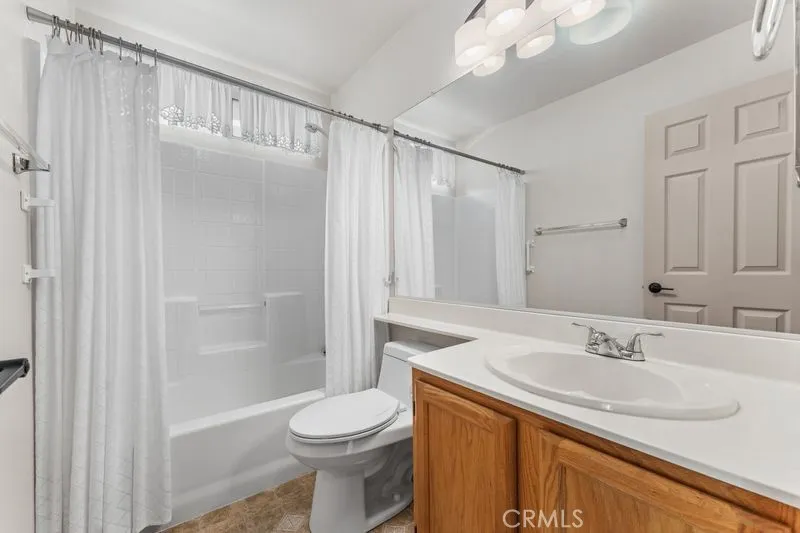 1932 Shamrock Avenue Palmdale, CA 93550