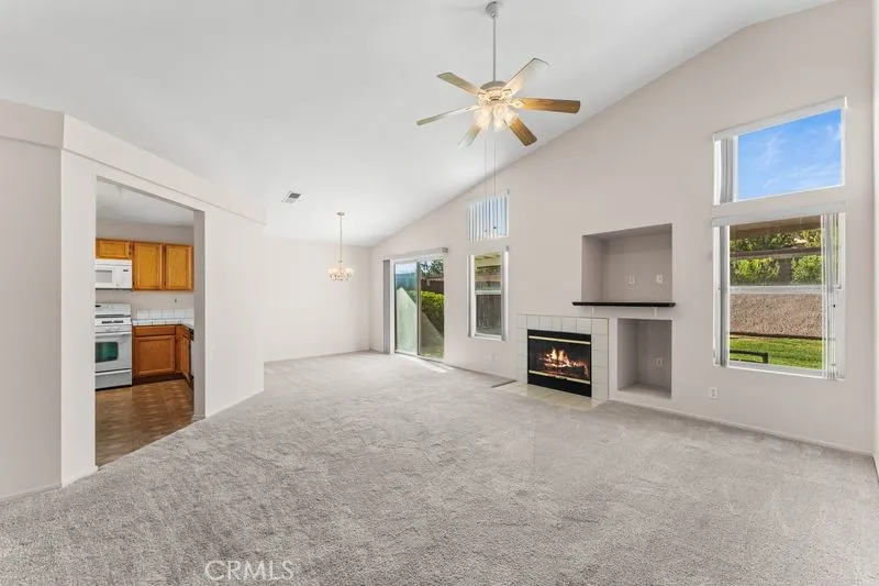 1932 Shamrock Avenue Palmdale, CA 93550