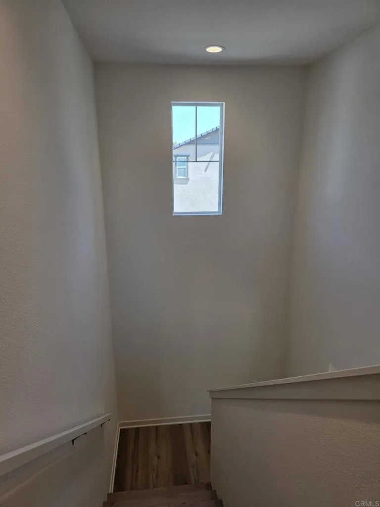 725 Kingbird Loop Oceanside, CA 92058