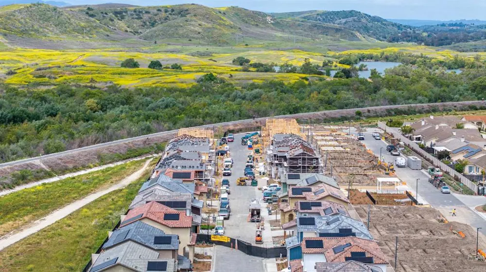 725 Kingbird Loop Oceanside, CA 92058