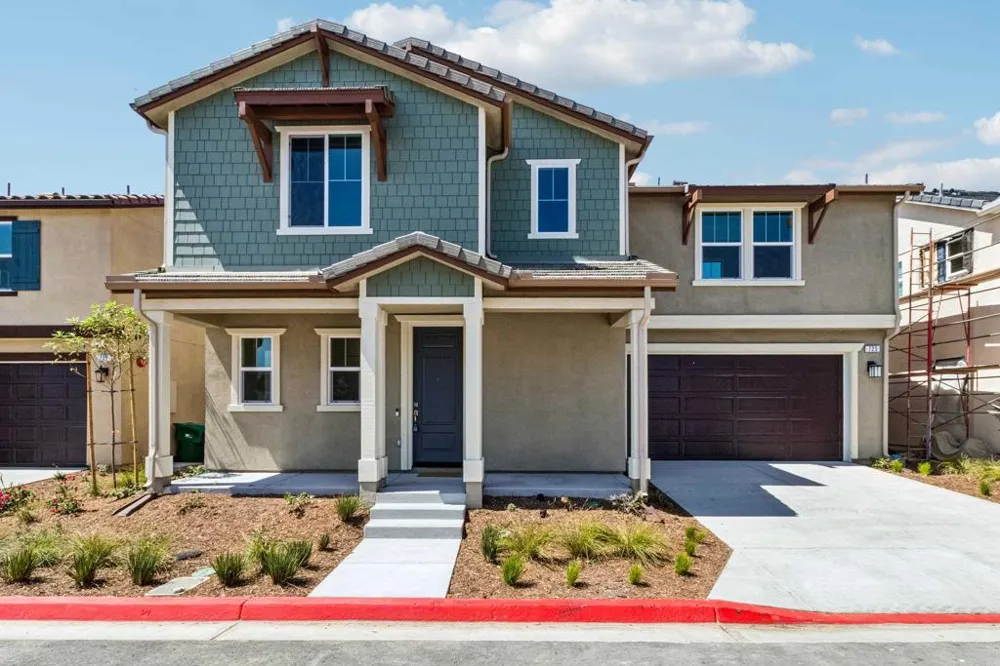 725 Kingbird Loop Oceanside, CA 92058