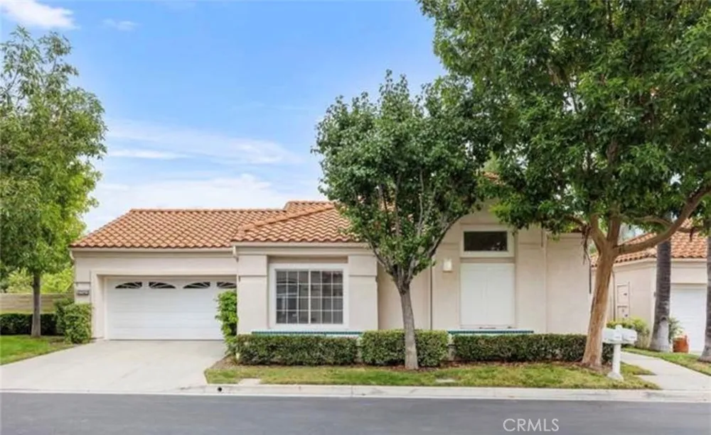21121 Cancun Mission Viejo, CA 92692