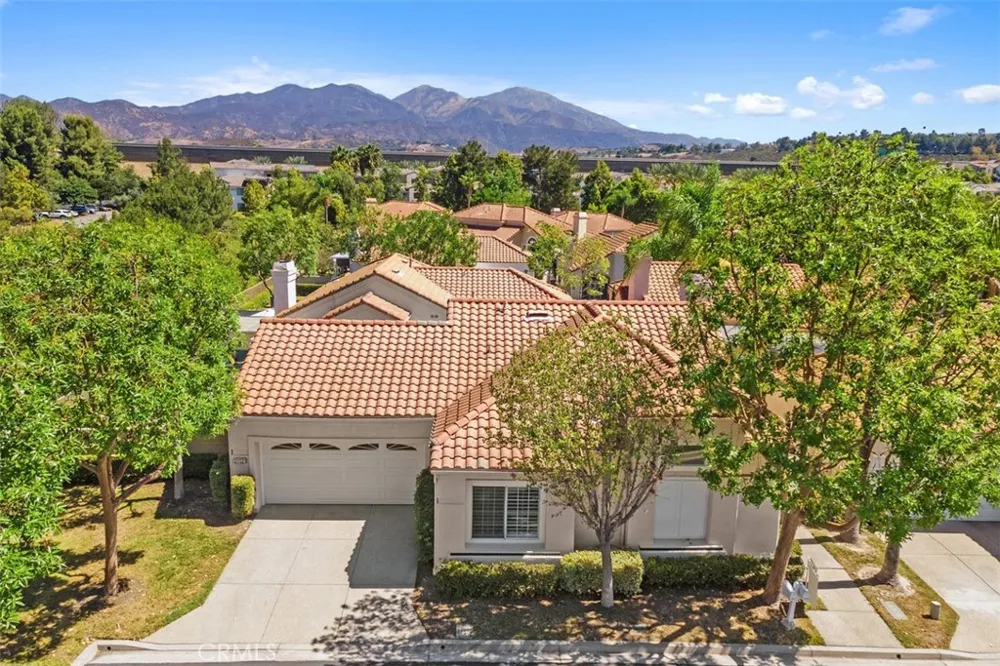 21121 Cancun Mission Viejo, CA 92692