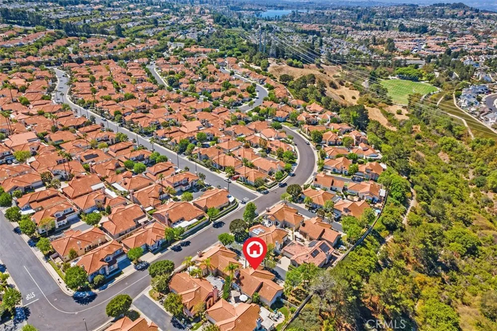 21121 Cancun Mission Viejo, CA 92692