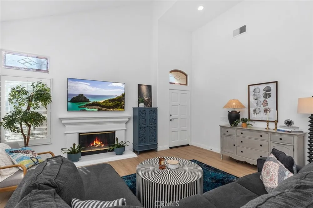 21121 Cancun Mission Viejo, CA 92692