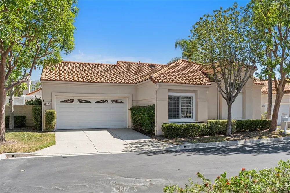 21121 Cancun Mission Viejo, CA 92692