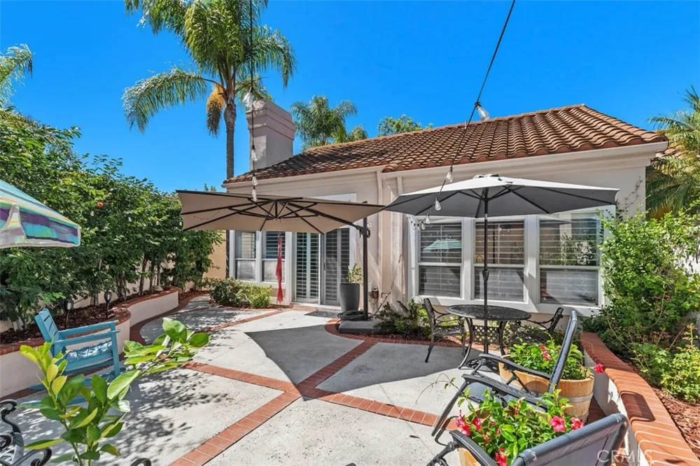 21121 Cancun Mission Viejo, CA 92692